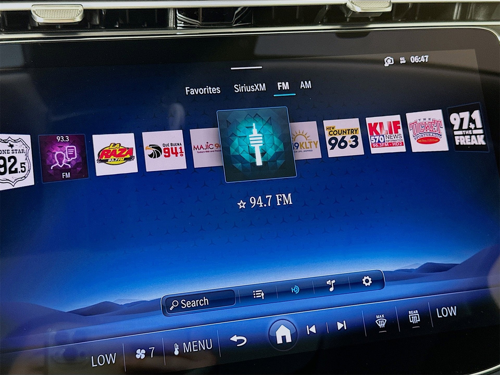 New 2026 Mercedes-Benz E 350 4MATIC Sedan image 16