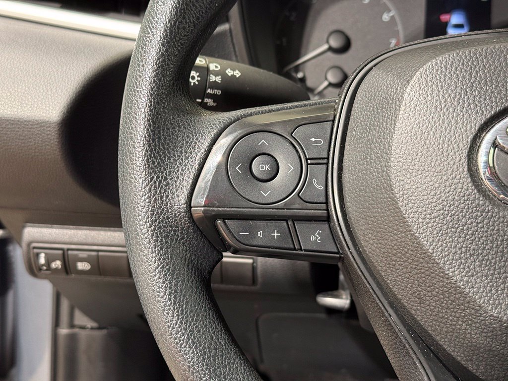 Certified 2025 Toyota Corolla LE FWD image 21