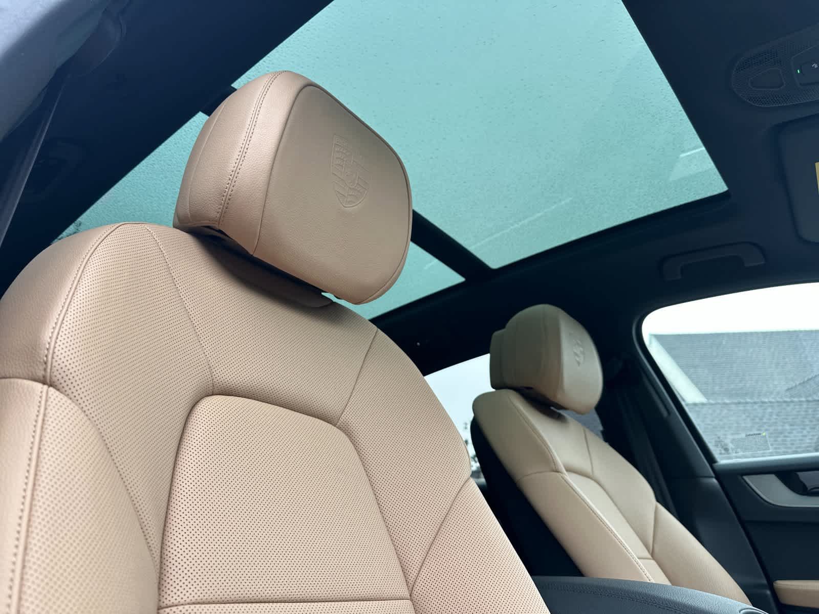 New 2026 Porsche Cayenne AWD/4WD image 18