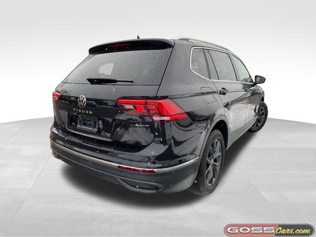 Used 2024 Volkswagen Tiguan SE image 3