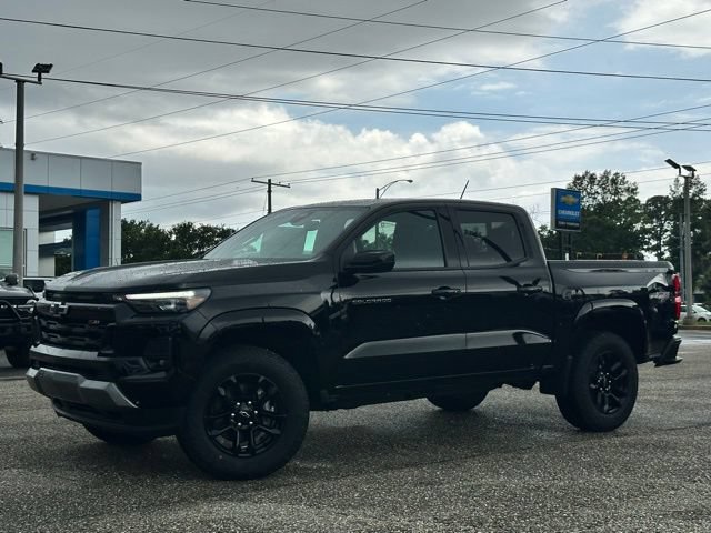 New 2025 Chevrolet Colorado Z71 w/ Midnight Edition AWD/4WD image 1