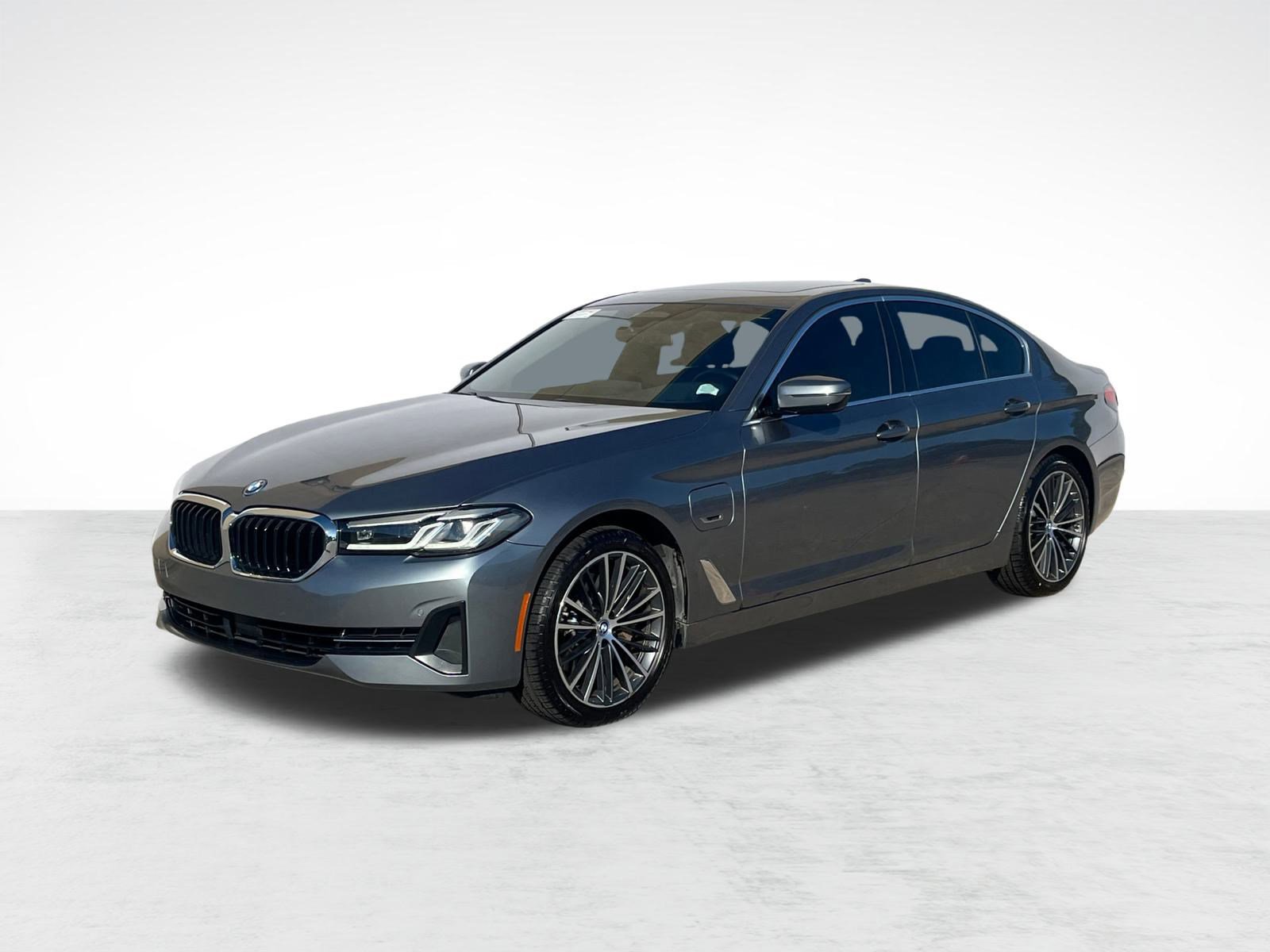 Used 2022 BMW 530e w/ Premium Package