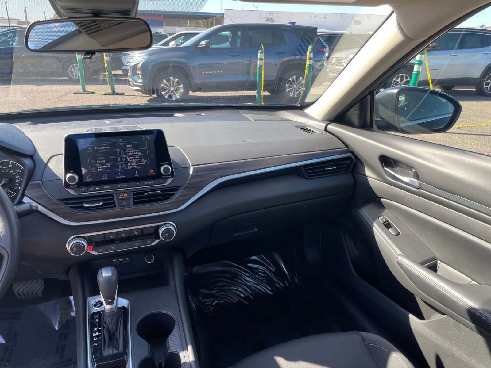 Used 2025 Nissan Altima 2.5 SV image 36