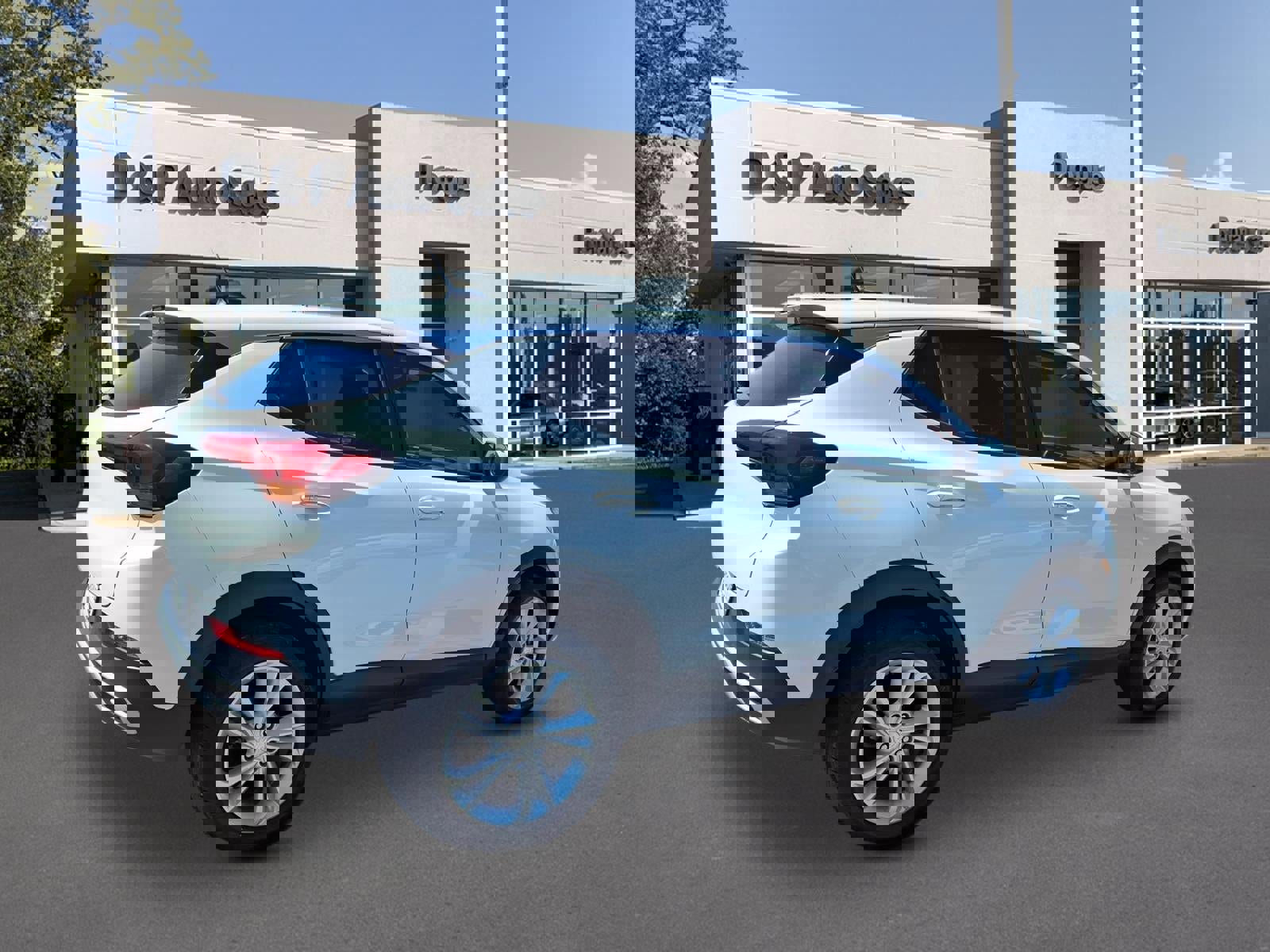 Used 2021 Buick Encore GX Preferred image 2