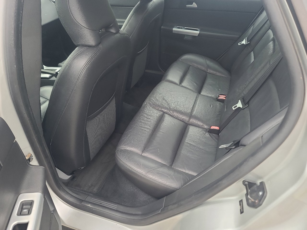 Used 2011 Volvo S40 T5 image 11