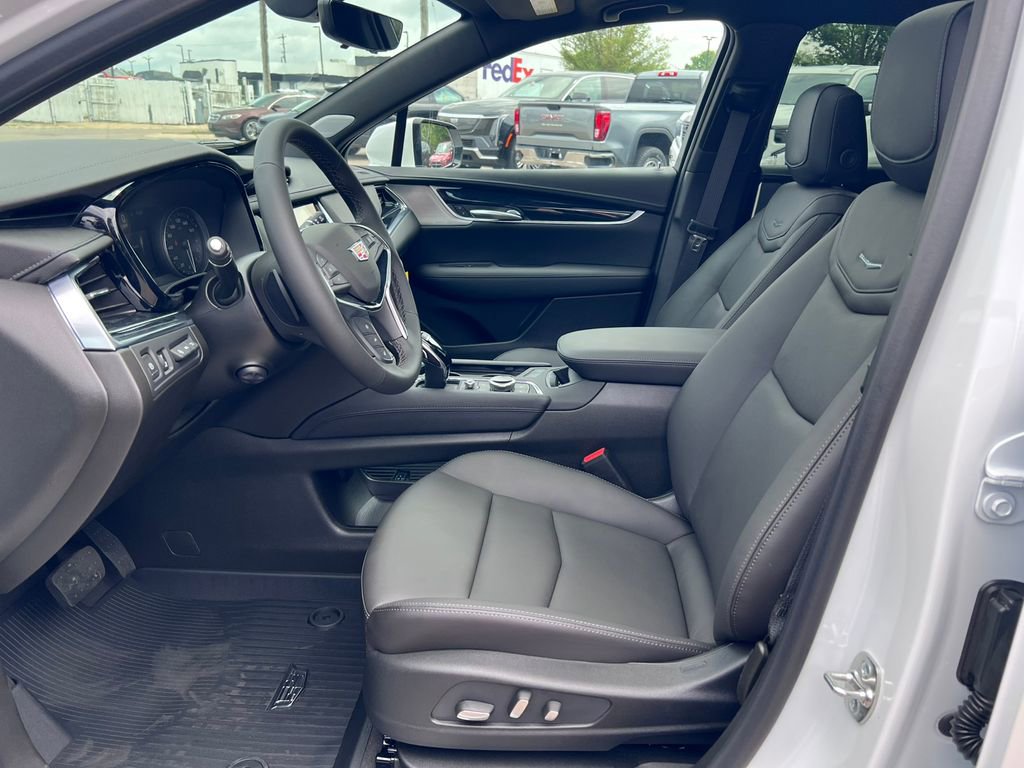 New 2026 Cadillac XT5 Premium Luxury w/ Driver Assist Package AWD/4WD image 3