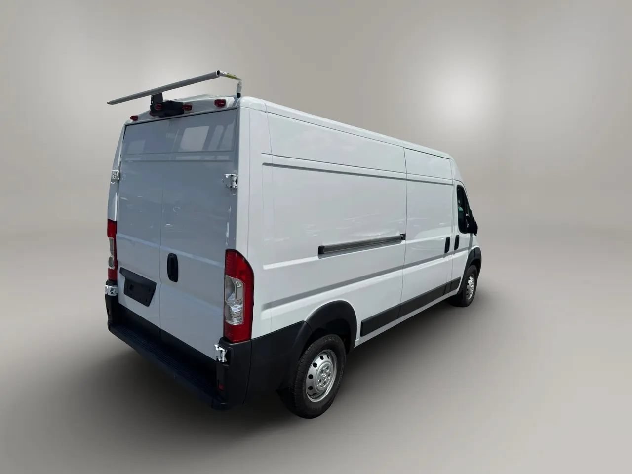 Used 2023 RAM ProMaster 2500 FWD image 8