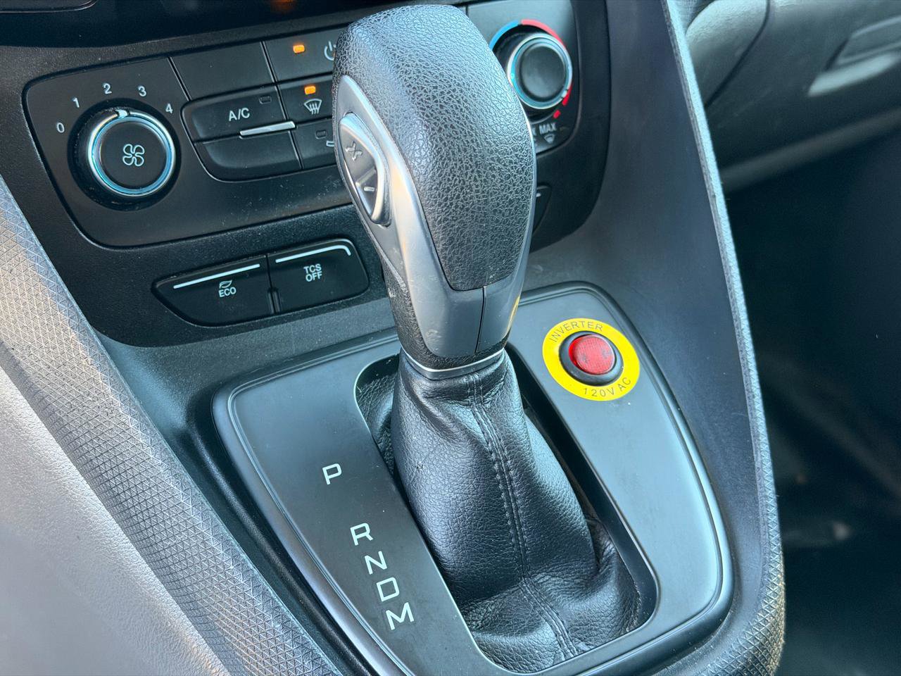 Used 2020 Ford Transit Connect XL image 25