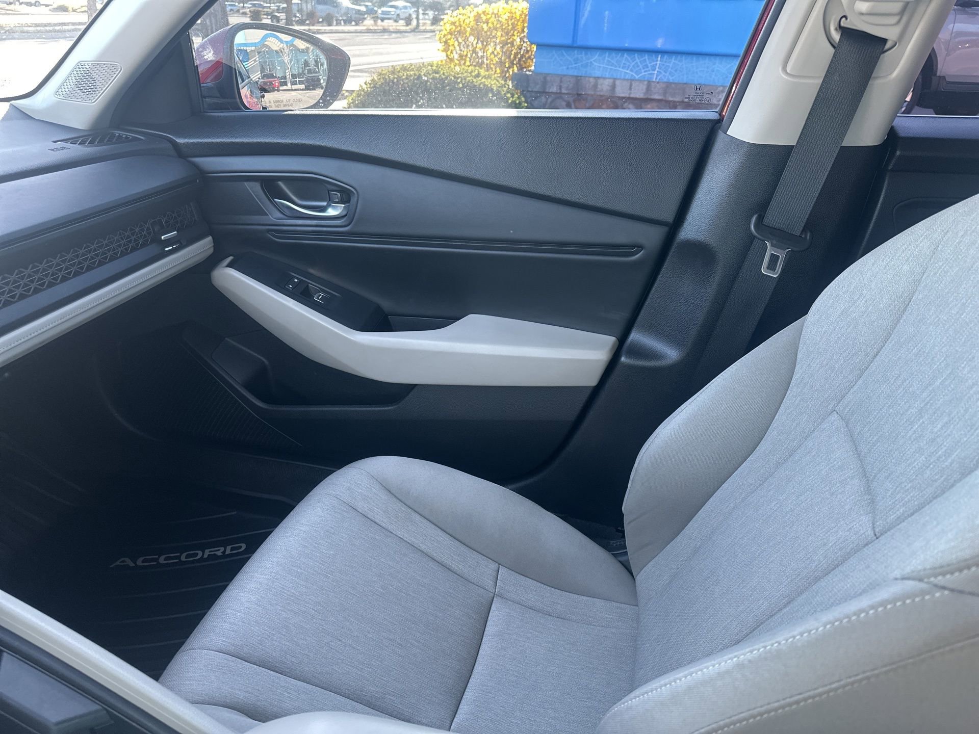 Certified 2023 Honda Accord EX image 22