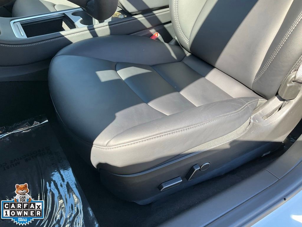 Used 2023 Tesla Model 3 Standard Range image 16