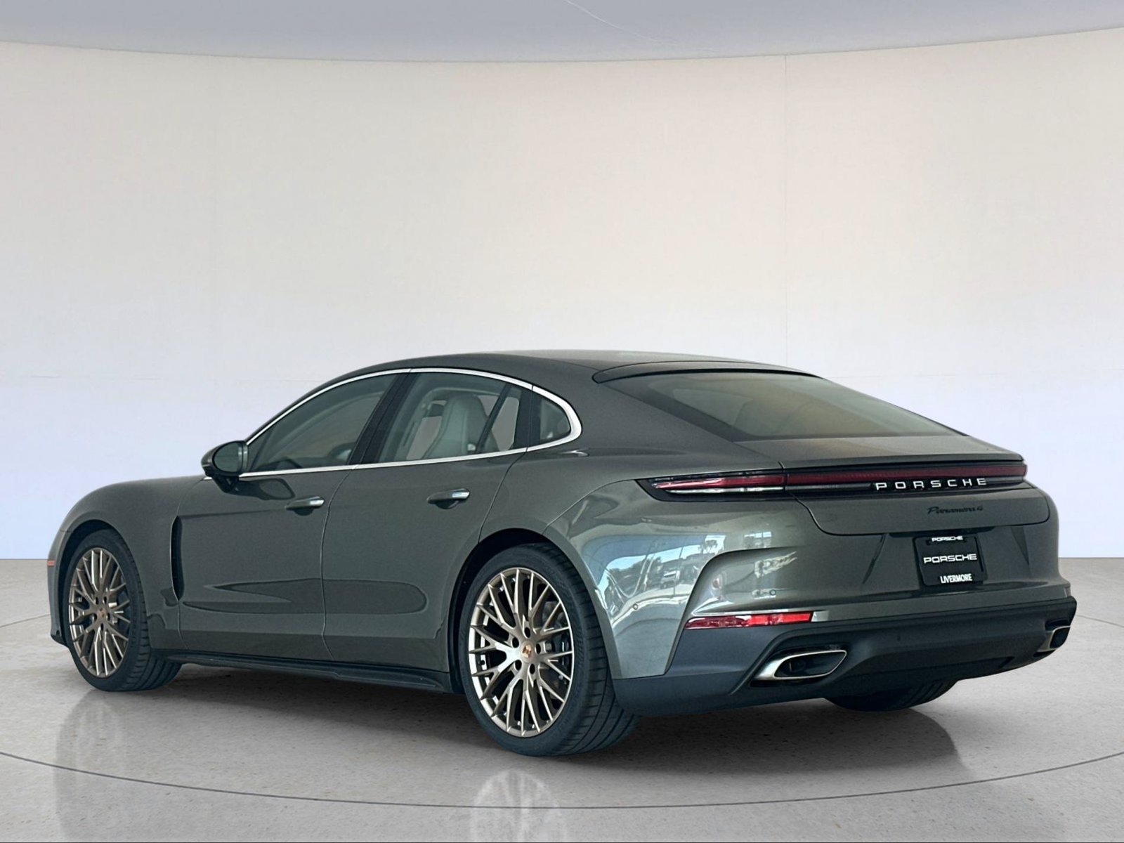 New 2026 Porsche Panamera 4 AWD/4WD image 3