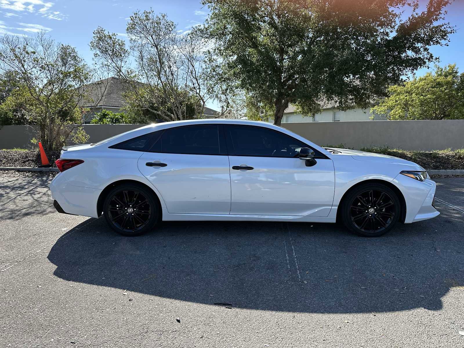 Used 2021 Toyota Avalon XSE FWD image 7