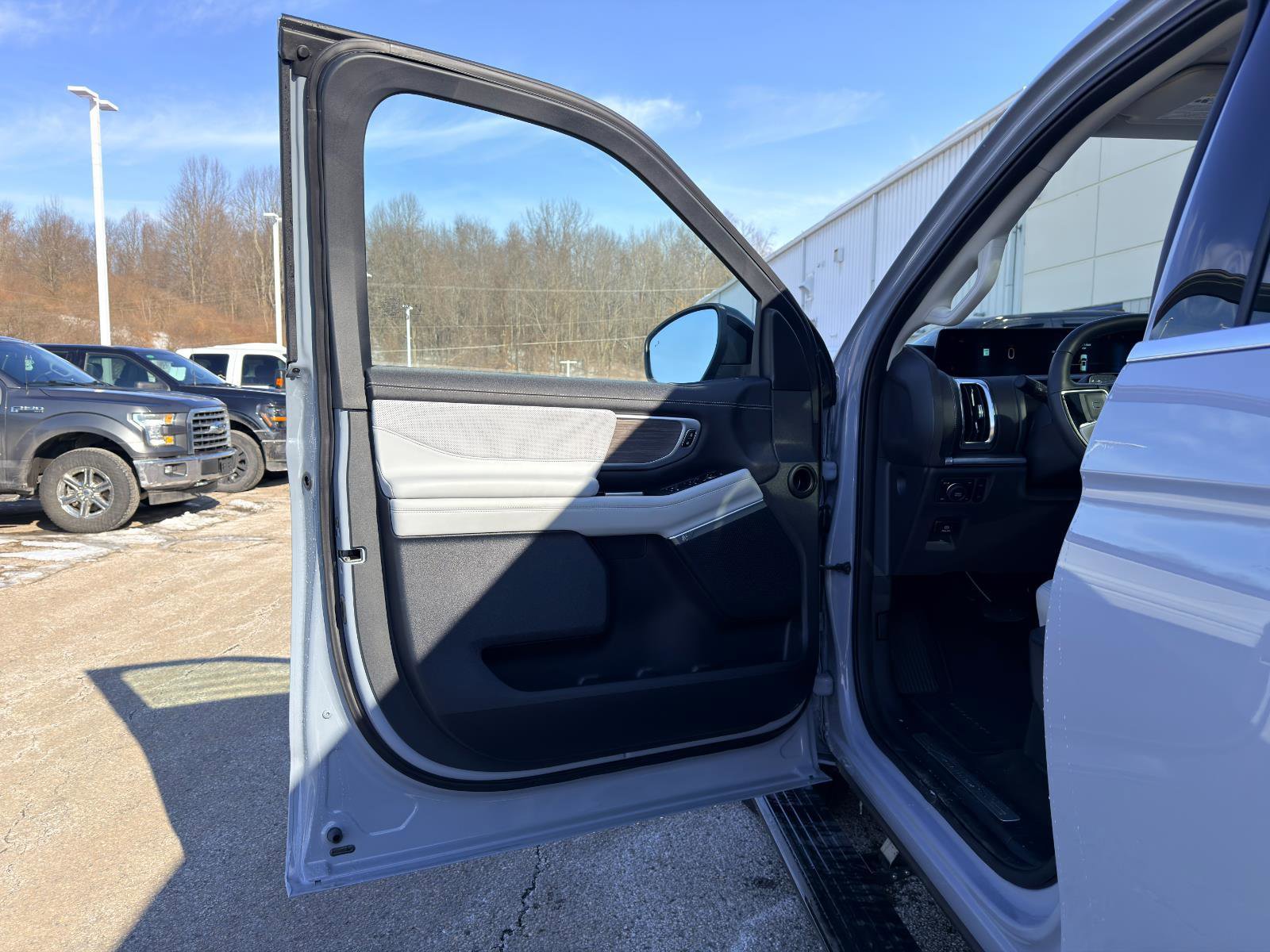 New 2025 Ford Expedition Platinum w/ Platinum Ultimate Package image 11