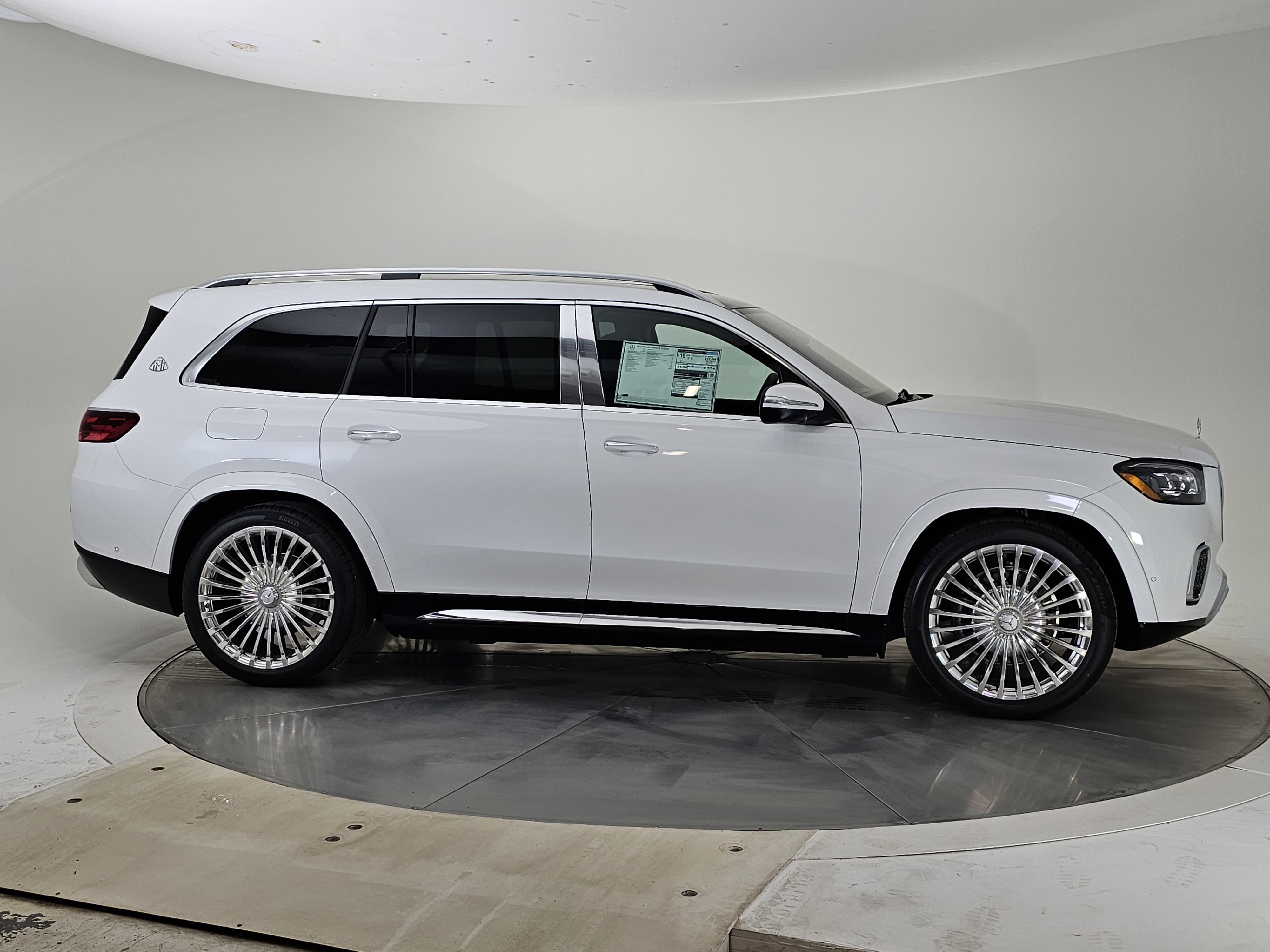 New 2026 Mercedes-Benz Maybach GLS 600 4MATIC image 2