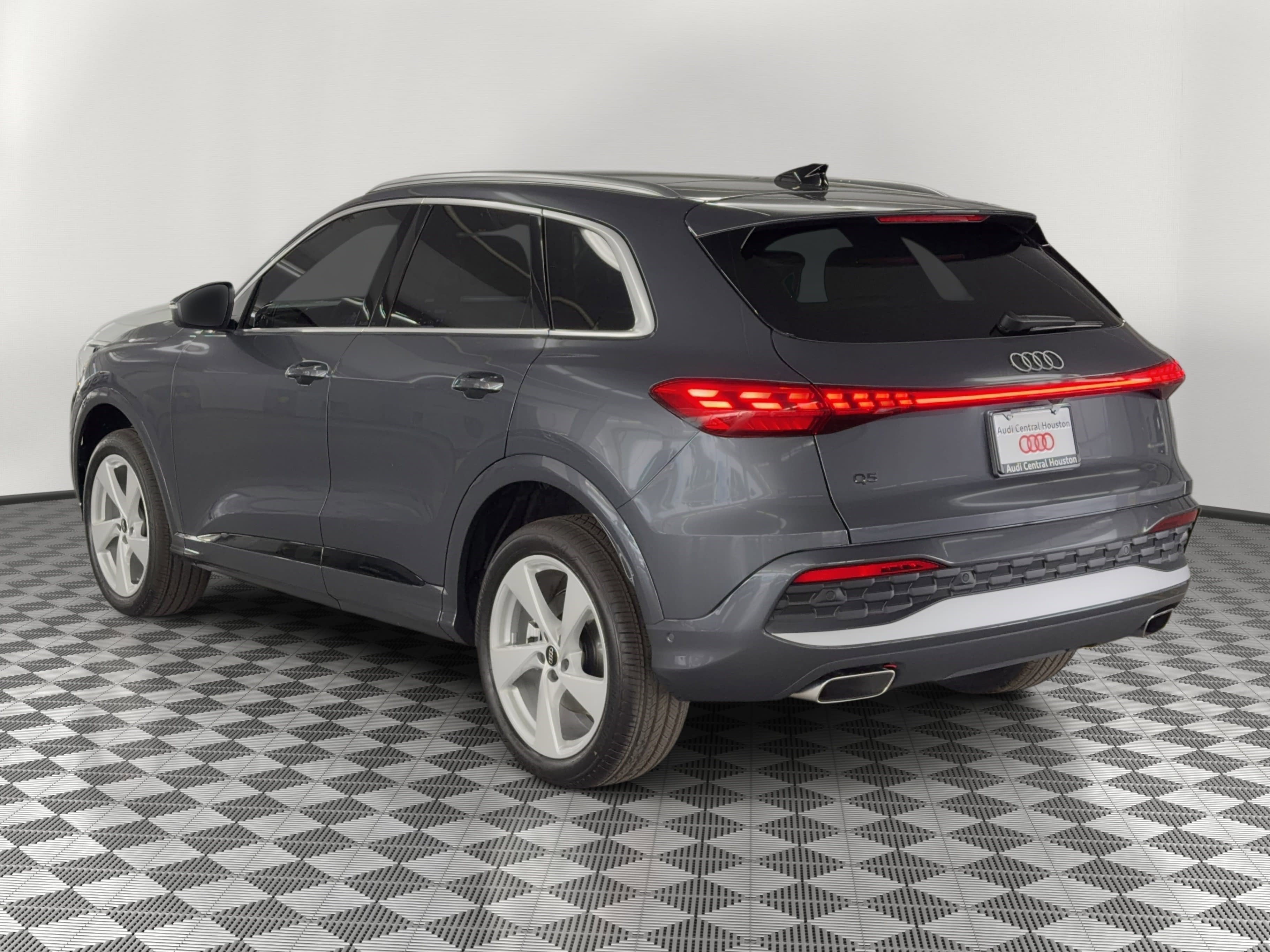 New 2026 Audi Q5 Premium Plus image 3