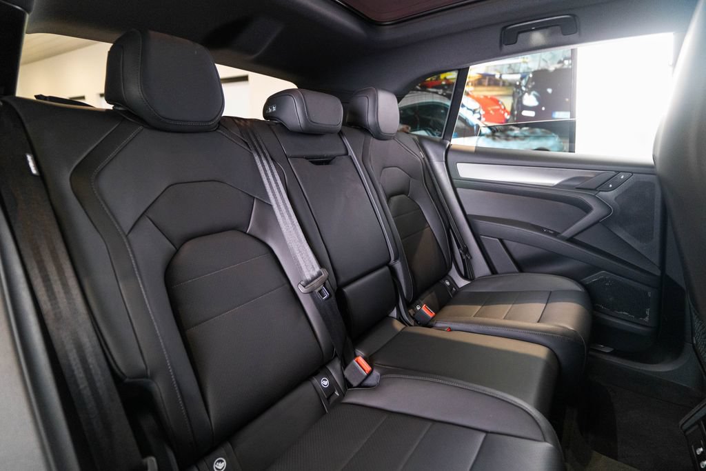 New 2026 Porsche Cayenne Electric AWD/4WD image 45