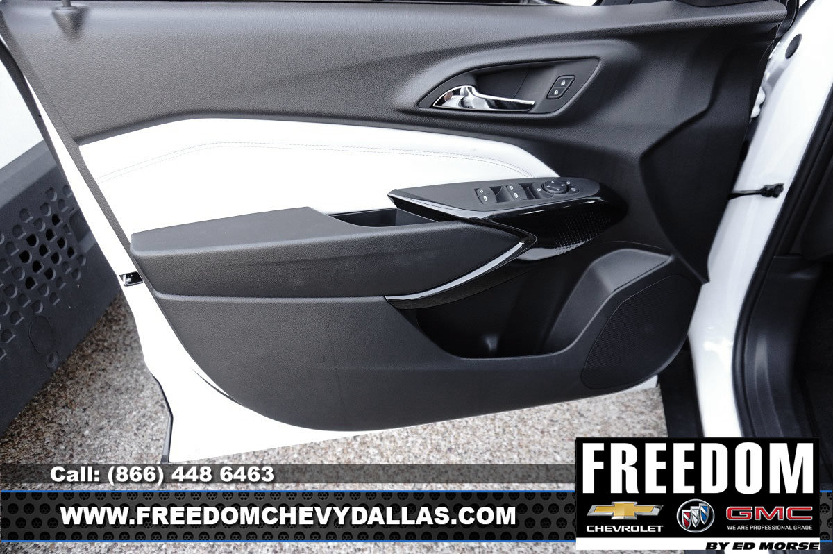 New 2026 Chevrolet Trax LT w/ LT Convenience Package FWD image 32