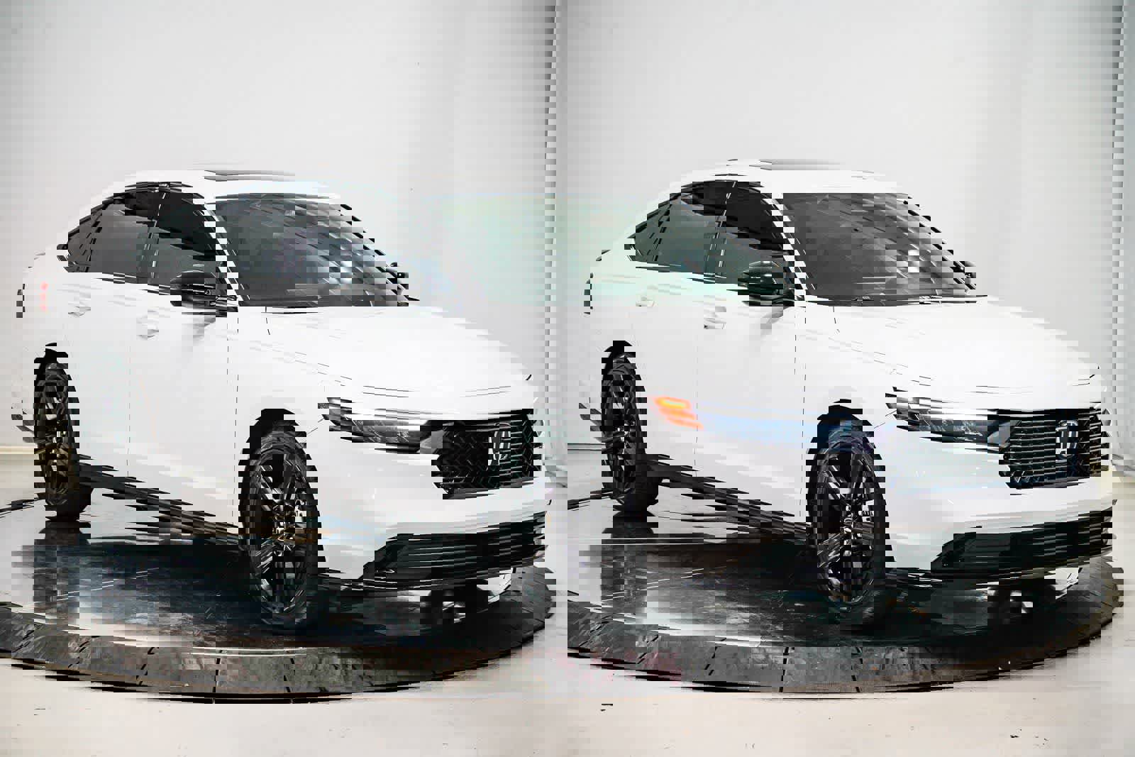 Used 2024 Honda Accord Sport image 5