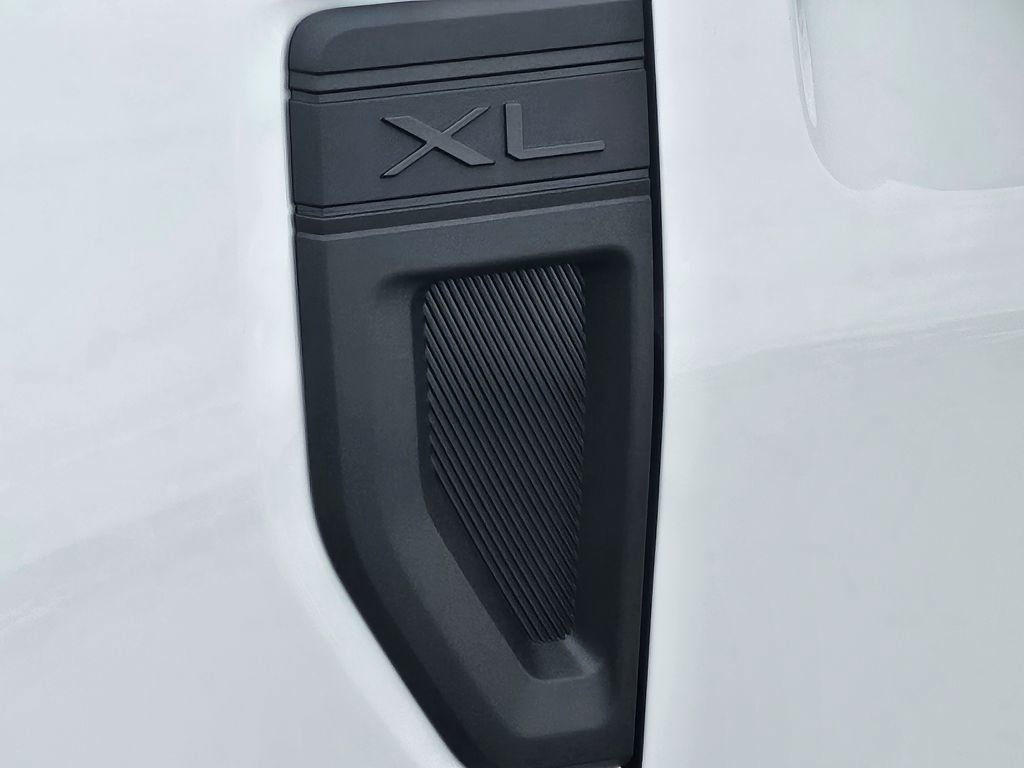 New 2026 Ford Maverick XL image 27