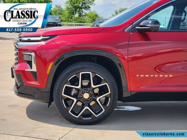 Used 2026 Chevrolet Traverse High Country w/ LPO, Floor Liner Package FWD image 12