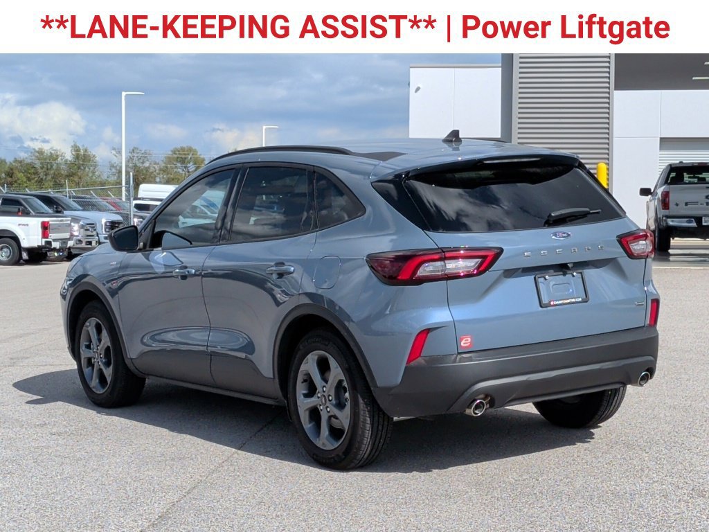 Used 2025 Ford Escape ST-Line w/ Equipment Group 301A FWD image 6