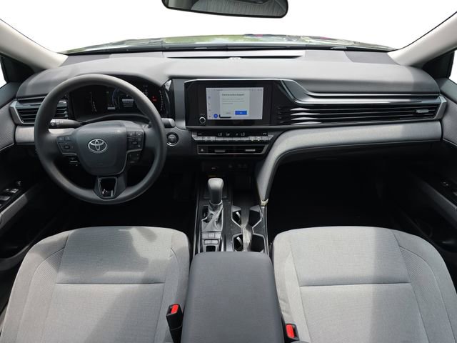 Used 2026 Toyota Camry LE image 9