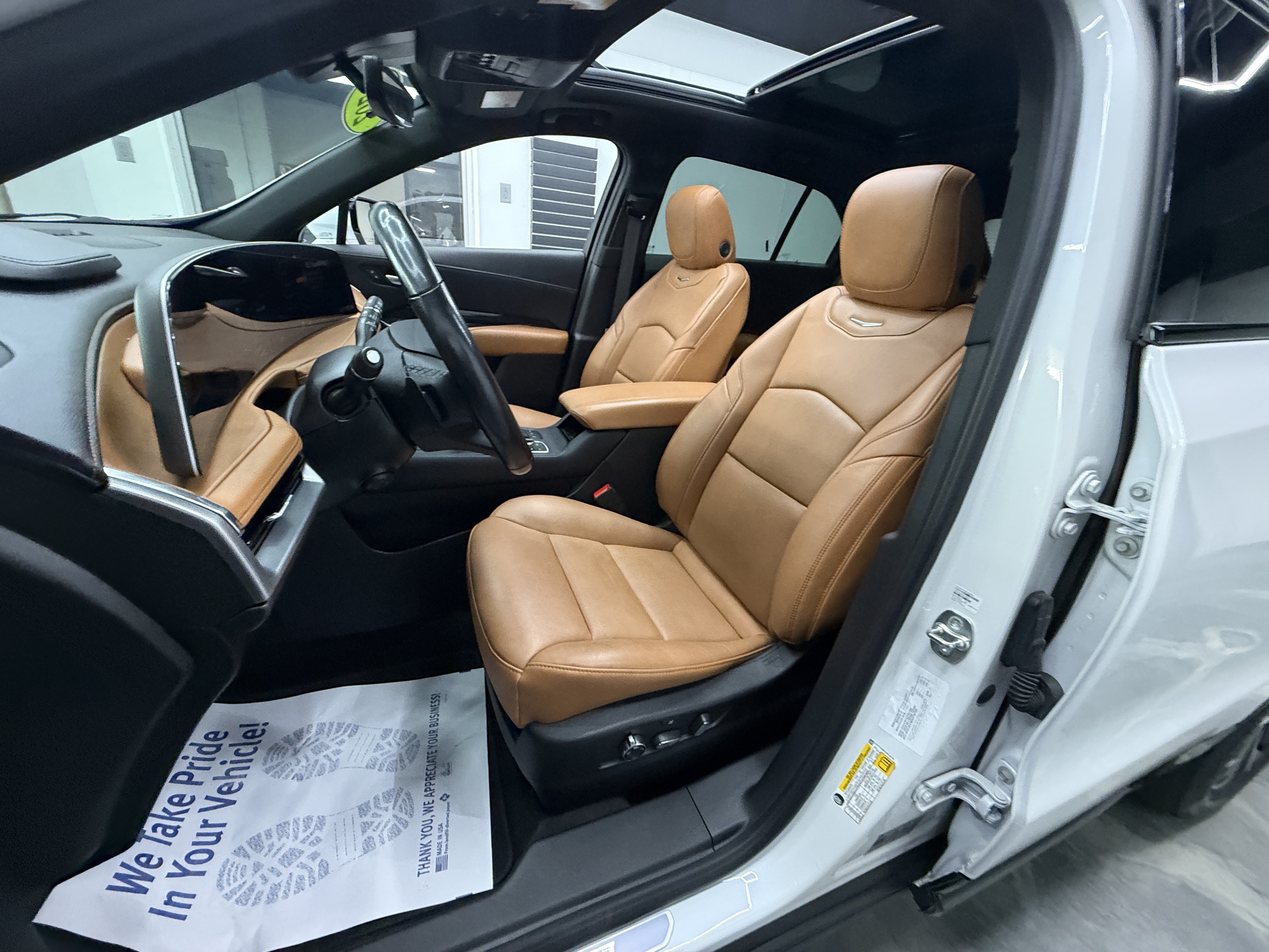 Used 2024 Cadillac XT4 Sport AWD/4WD image 10