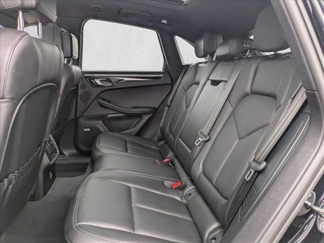 Used 2022 Porsche Macan image 19
