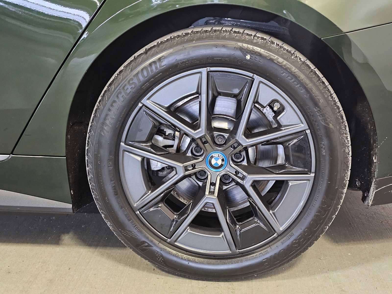 Used 2023 BMW i4 eDrive35 w/ Premium Package image 8