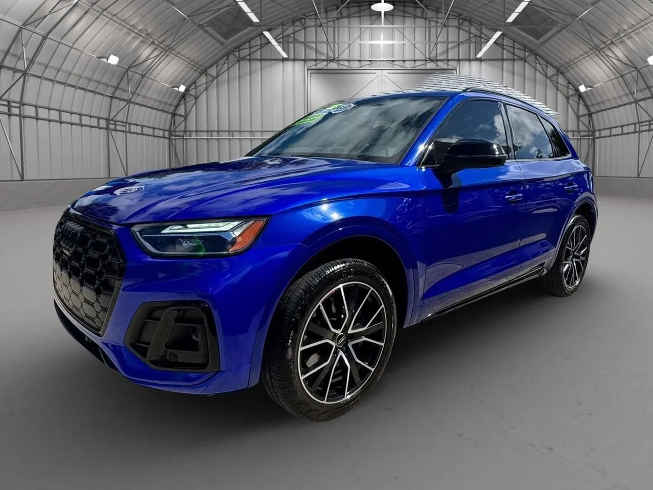 Used 2022 Audi SQ5 Premium Plus w/ Premium Plus Package AWD/4WD image 1
