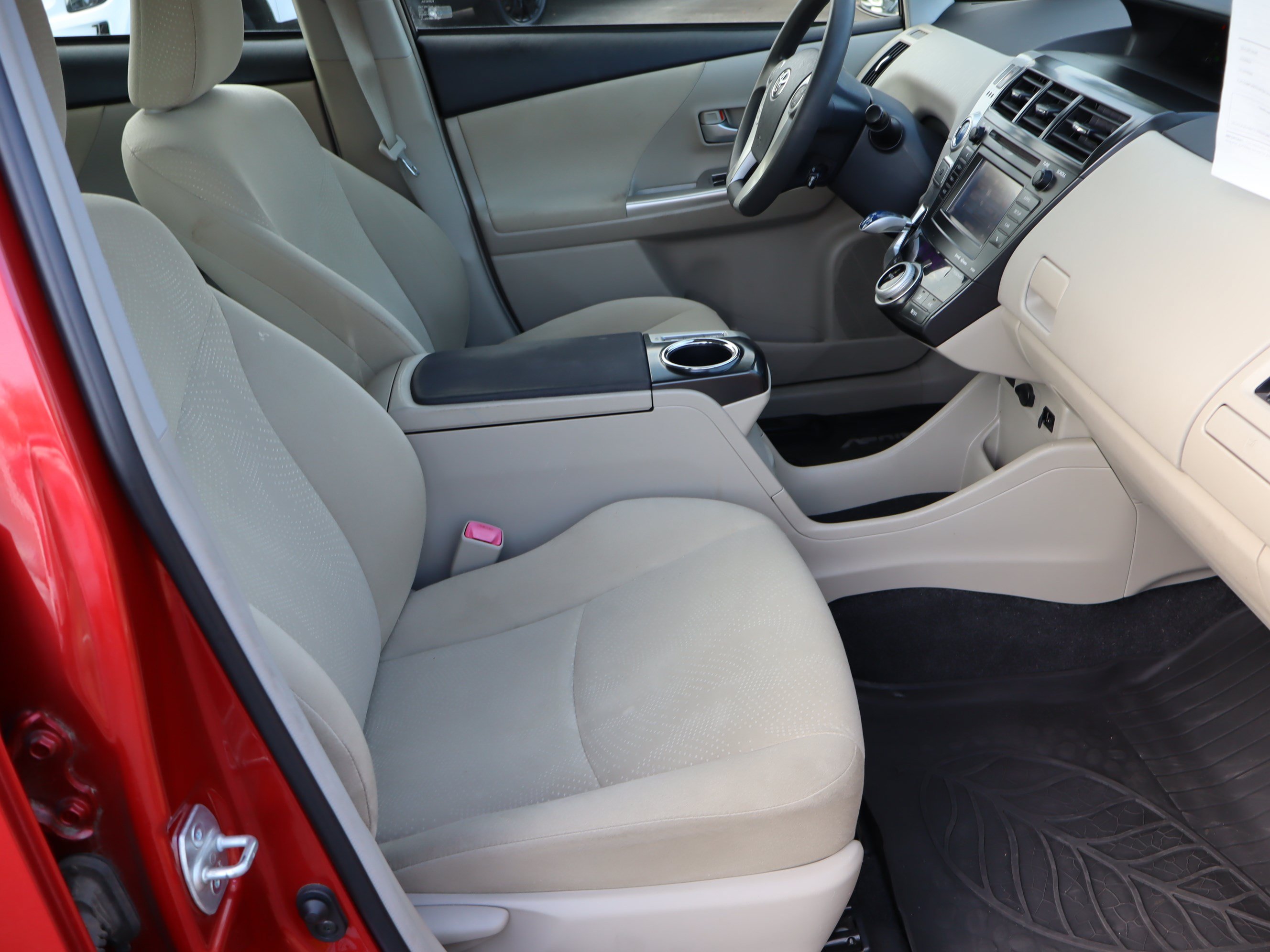 Used 2014 Toyota Prius V Three FWD image 35
