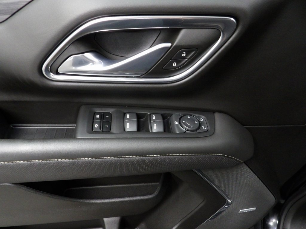 Used 2023 GMC Yukon SLT image 57