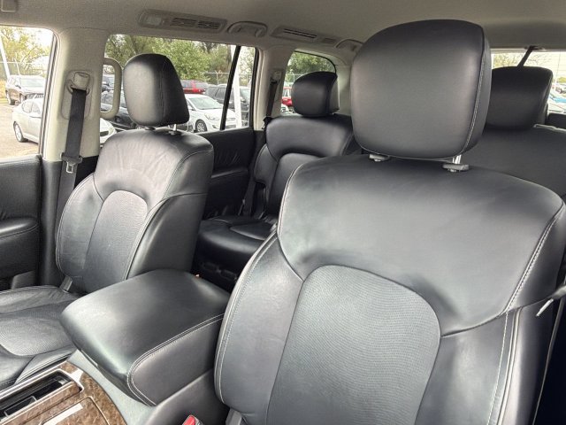 Used 2017 INFINITI QX80 4WD w/ Driver Assistance Package image 20
