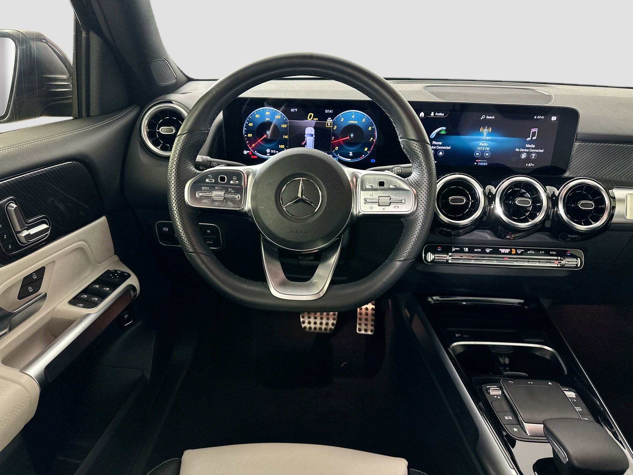 Certified 2023 Mercedes-Benz GLB 250 4MATIC image 25