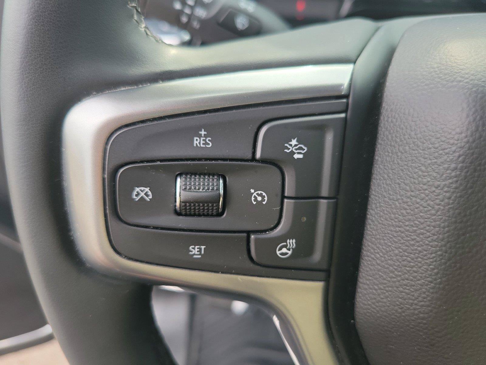 Used 2024 Chevrolet Silverado 1500 LT AWD/4WD image 28