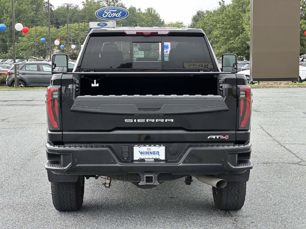 Used 2024 GMC Sierra 2500 AT4 w/ AT4 Premium Plus Package AWD/4WD image 12
