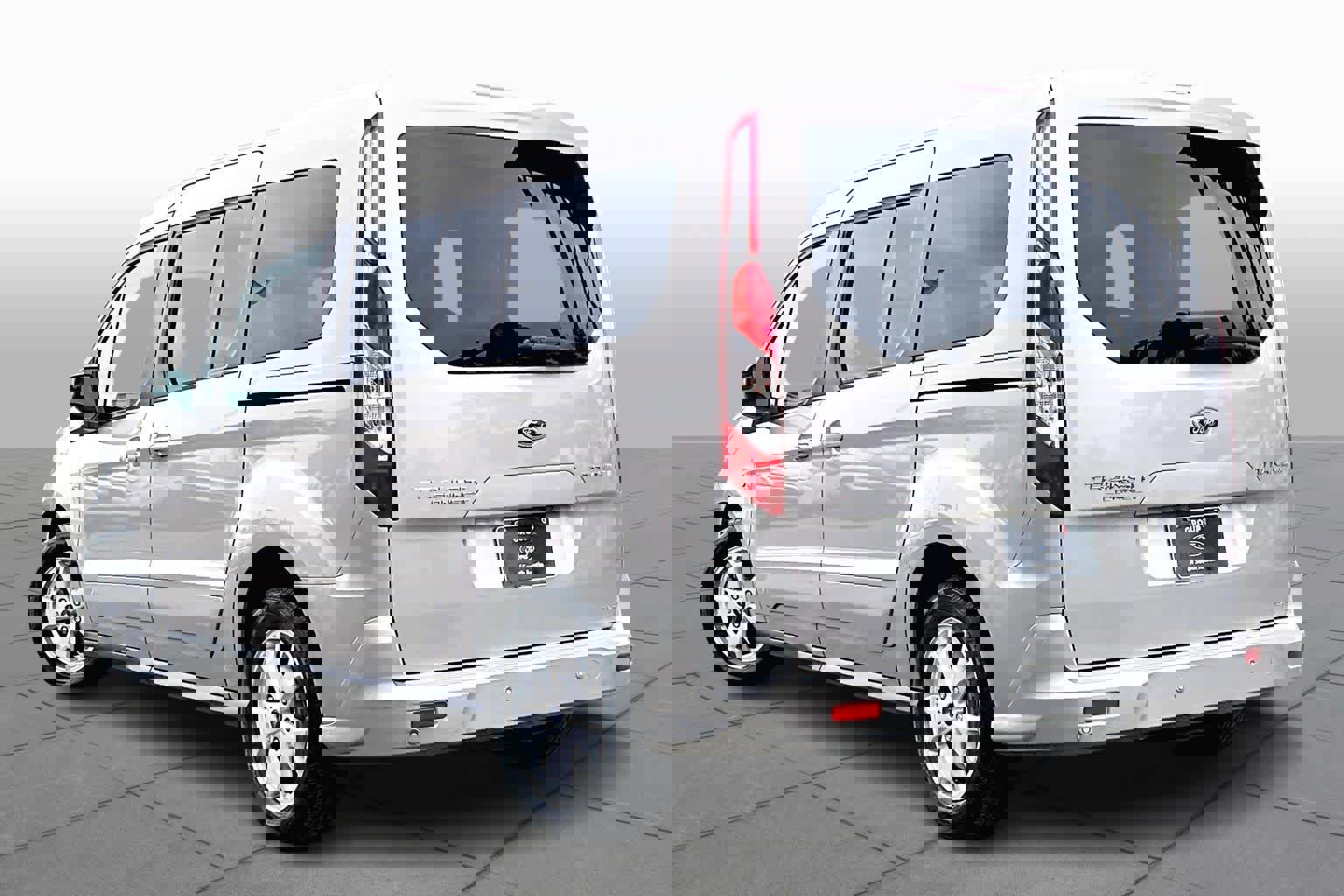 Used 2016 Ford Transit Connect Titanium image 11