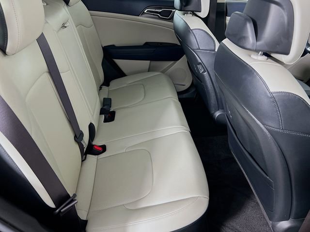 Used 2023 Kia Sportage EX w/ EX Premium Package image 29