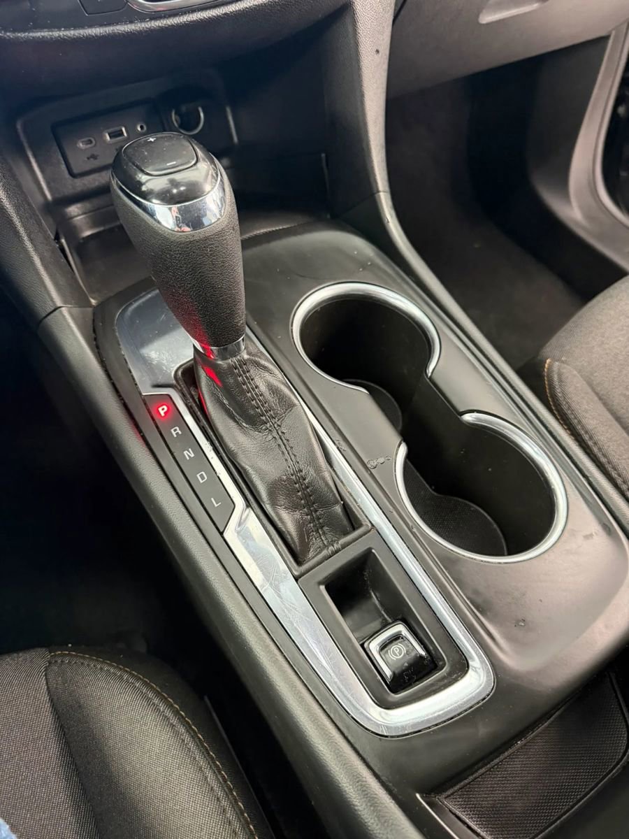 Used 2021 Chevrolet Equinox LT image 22