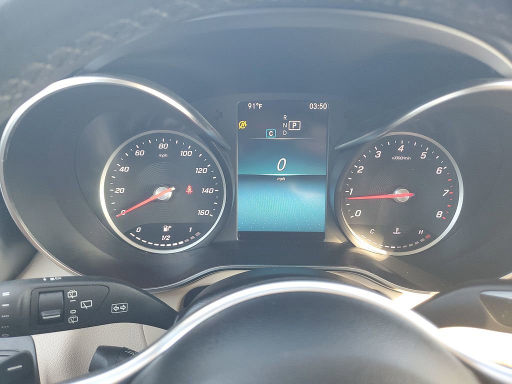 Used 2021 Mercedes-Benz GLC 300 image 37