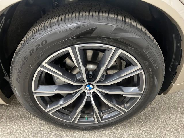 Used 2019 BMW X5 xDrive40i w/ M Sport Package image 16