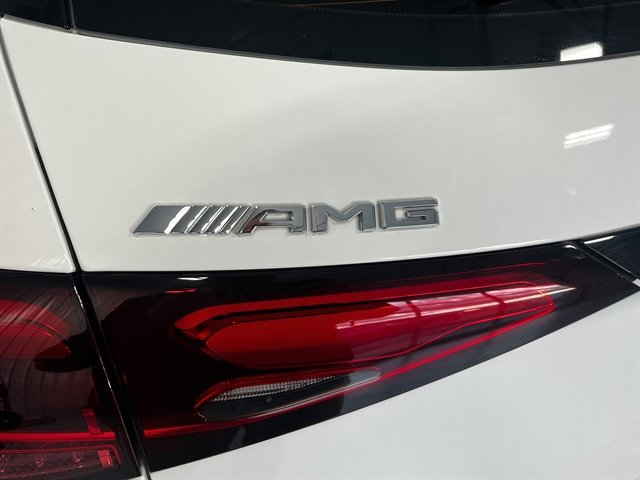 Used 2024 Mercedes-Benz GLC 43 AMG 4MATIC image 23