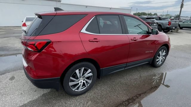 Used 2024 Chevrolet Equinox LT FWD image 2