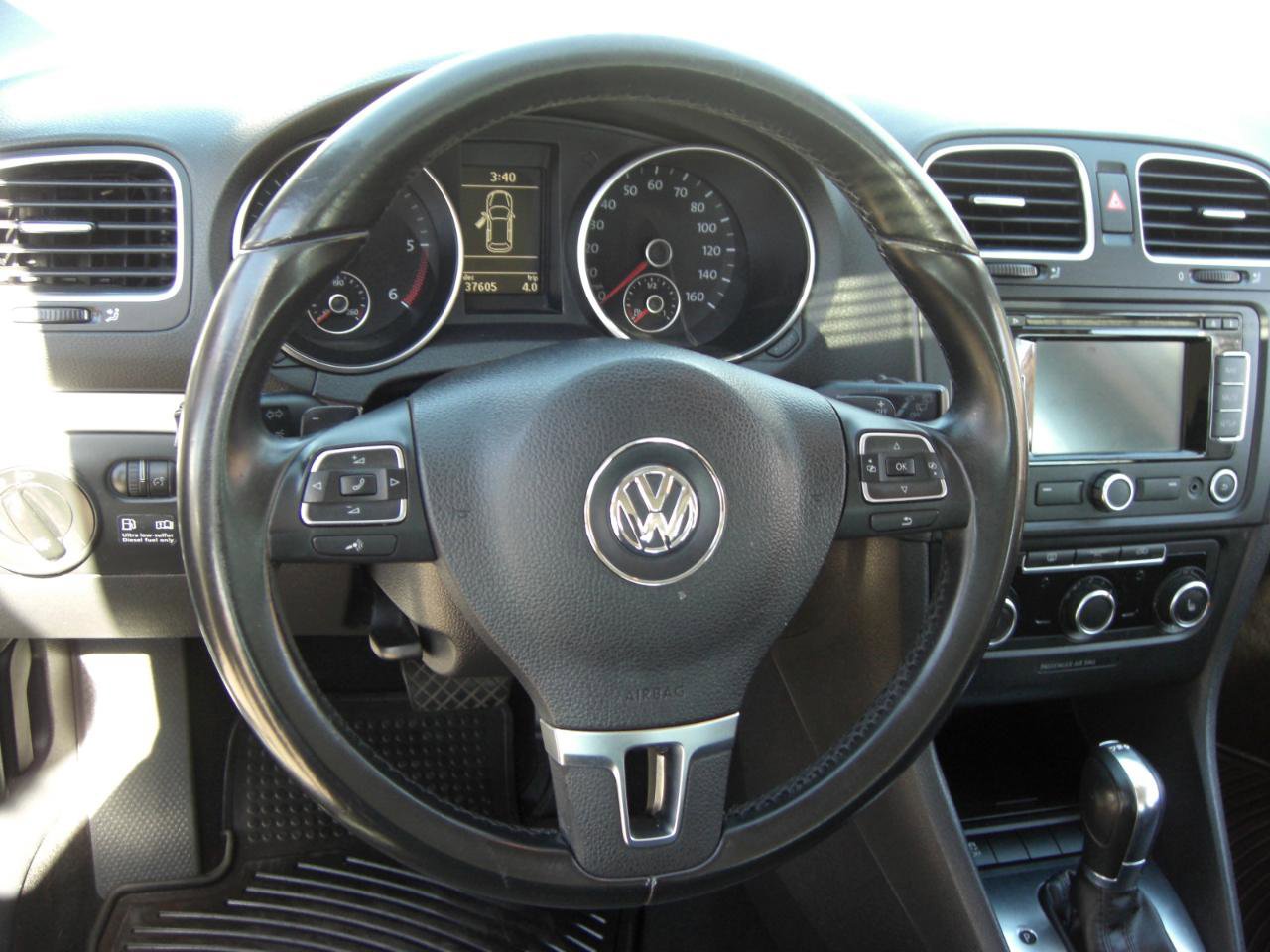 Used 2012 Volkswagen Golf TDI FWD image 9
