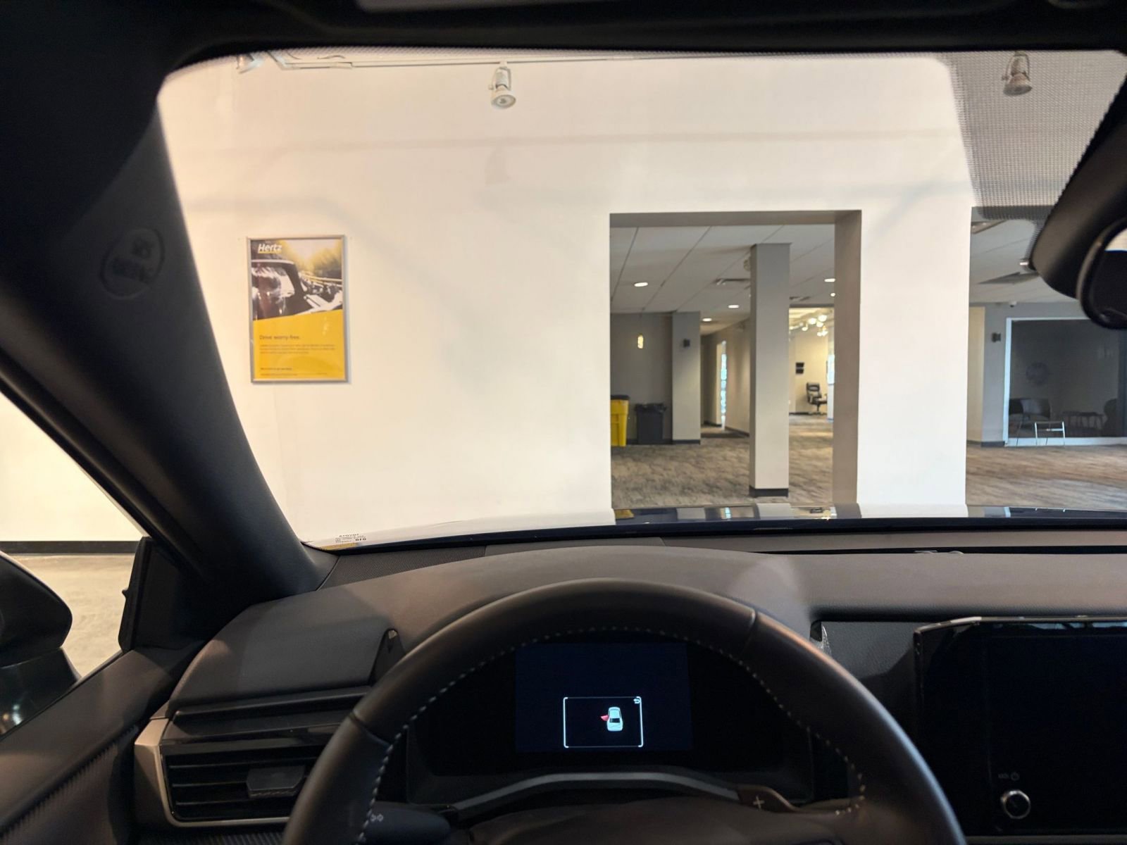 Used 2025 Toyota Camry SE image 34