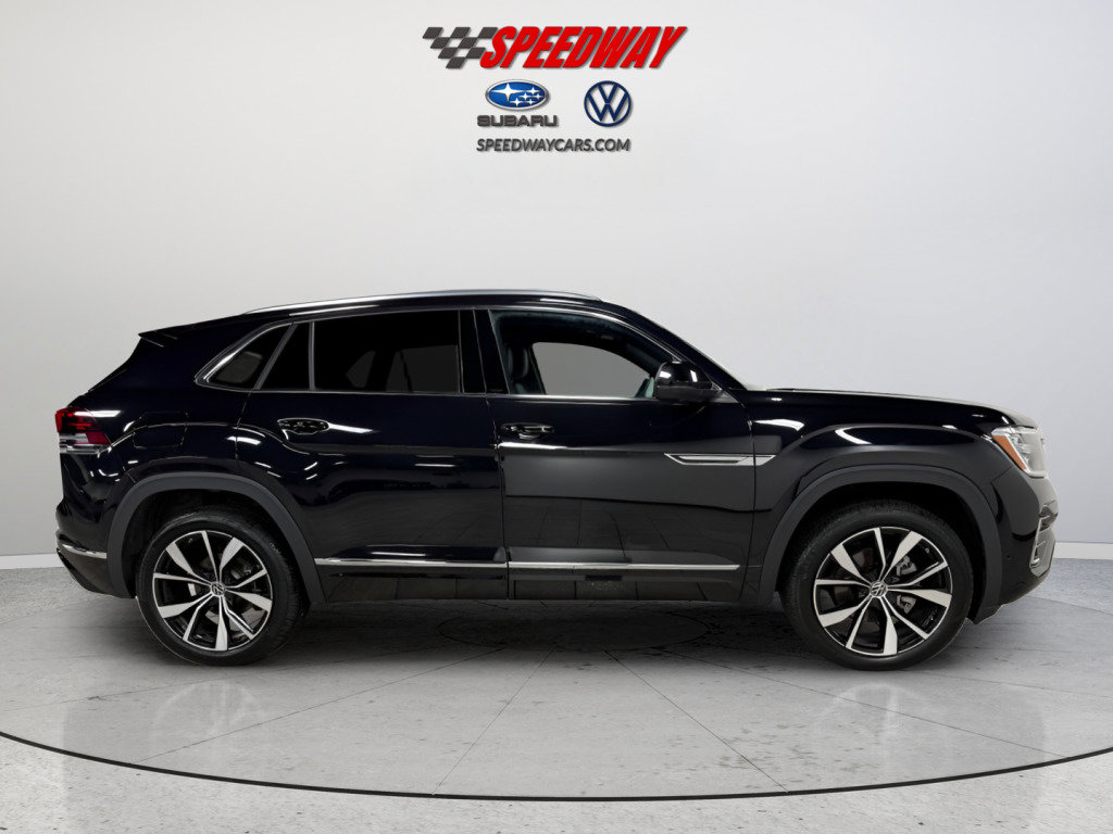 Used 2025 Volkswagen Atlas Cross Sport SEL Premium R-Line image 8