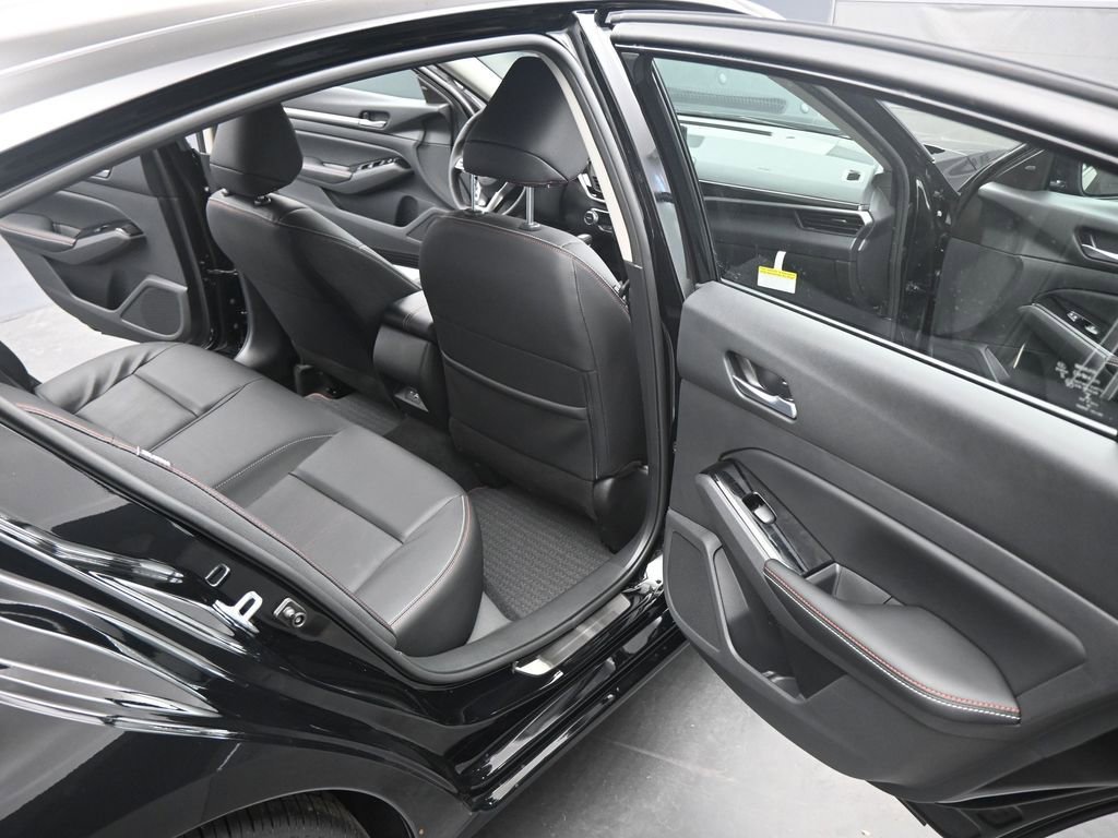 New 2025 Nissan Altima 2.5 SR image 21