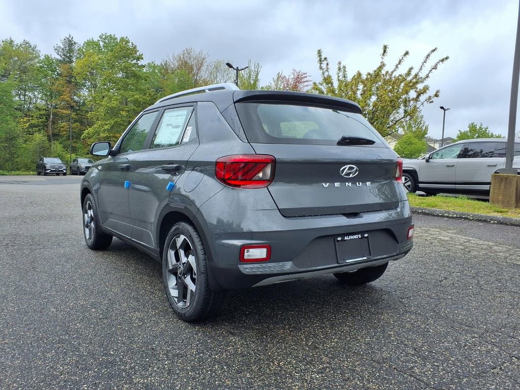 New 2026 Hyundai Venue SEL FWD image 6