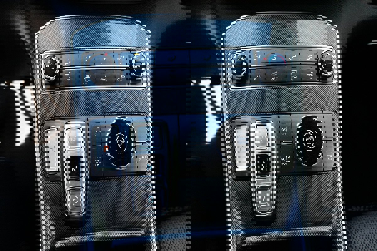 Used 2021 Hyundai Santa Fe SE image 10