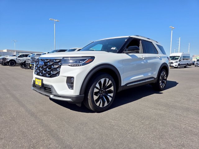 New 2026 Ford Explorer Platinum w/ LUX Leather Package AWD/4WD image 2